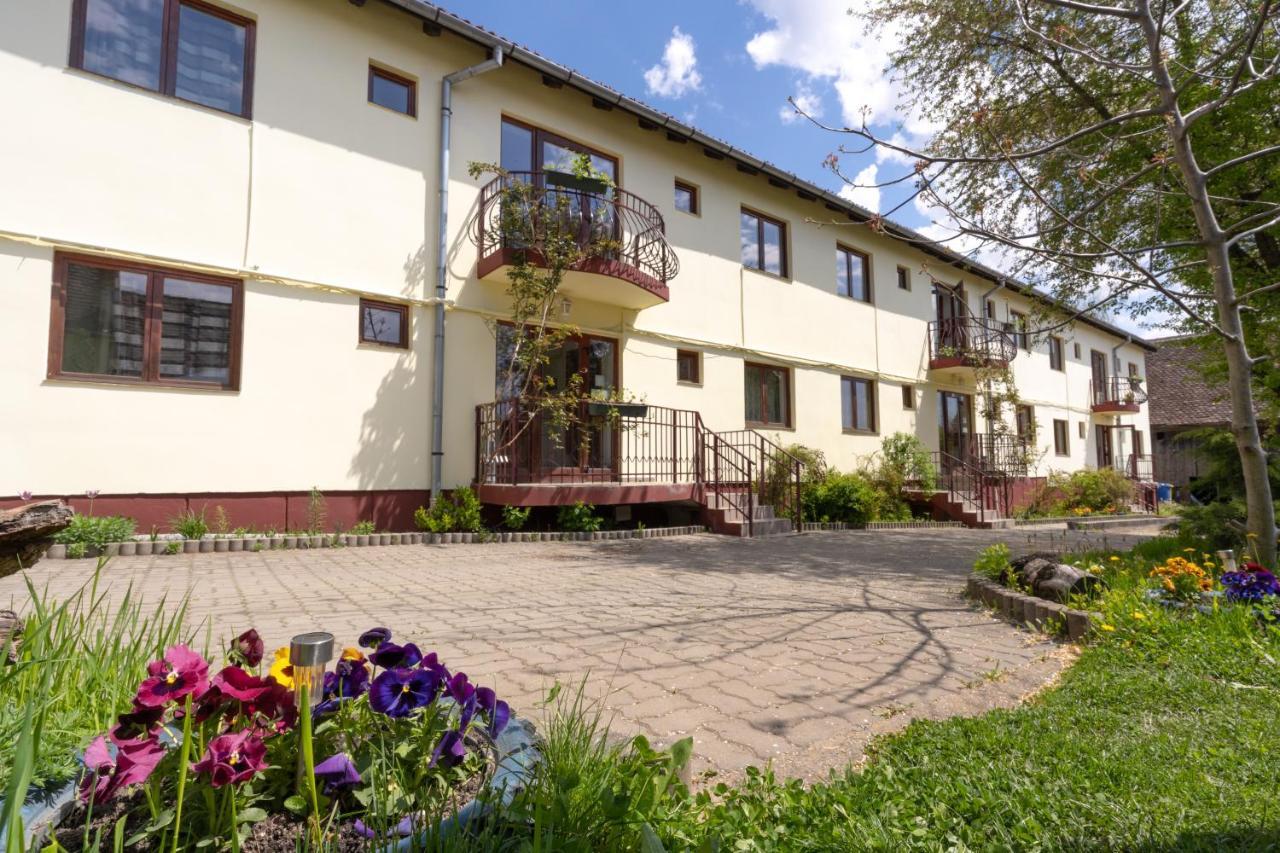Pension Greenhouse Sibiu Eksteriør bilde