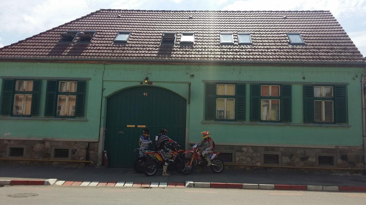 Pension Greenhouse Sibiu Eksteriør bilde